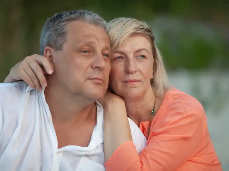 Disillusionment Stage - Couple in fog representing uncertainty